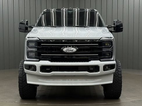 Used 2026 Ford F250 Platinum w/ FX4 Off-Road Package AWD/4WD image 8