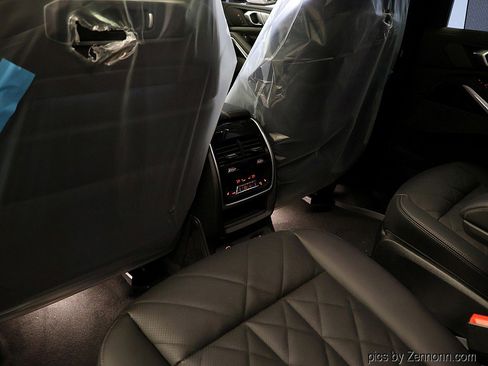 New 2026 BMW X7 xDrive40i image 15