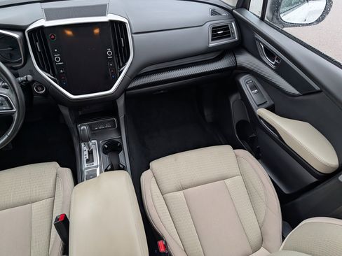 Used 2024 Subaru Ascent Premium w/ Convenience Package image 11