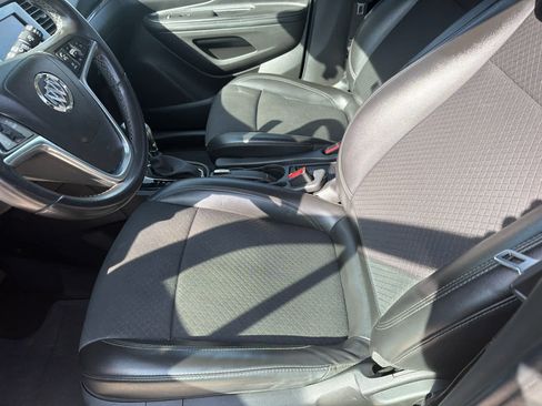 Used 2022 Buick Encore Preferred w/ Safety Package image 6