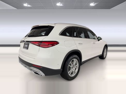 Certified 2026 Mercedes-Benz GLC 300 image 9