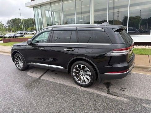 Used 2026 Lincoln Aviator Reserve AWD/4WD image 9