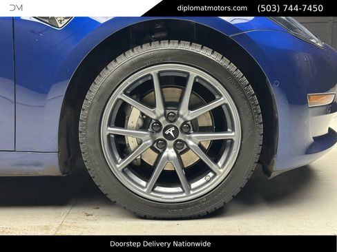 Used 2017 Tesla Model 3 Standard Range image 33