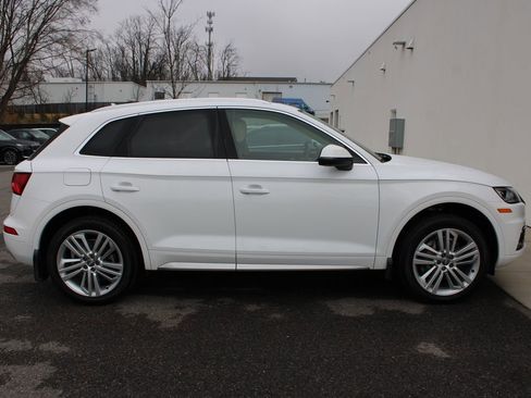 Used 2018 Audi Q5 Prestige w/ Prestige Package image 32