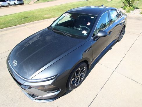 Used 2025 Hyundai Sonata SEL FWD image 19