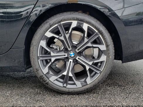 New 2025 BMW 330i xDrive Sedan w/ Premium Package AWD/4WD image 12
