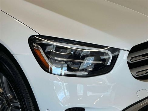 Certified 2022 Mercedes-Benz GLC 300 4MATIC image 9