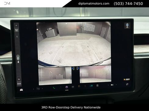 Used 2022 Tesla Model X image 30