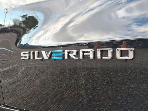 New 2026 Chevrolet Silverado EV LT image 19