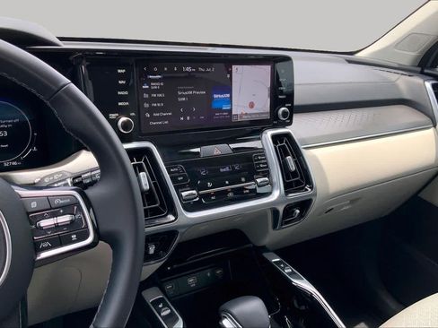 Certified 2023 Kia Sorento SX AWD/4WD image 7