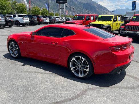 Used 2022 Chevrolet Camaro LT RWD image 12