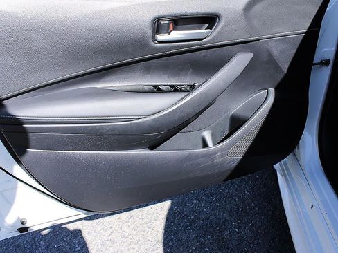 Used 2019 Toyota Corolla SE image 9