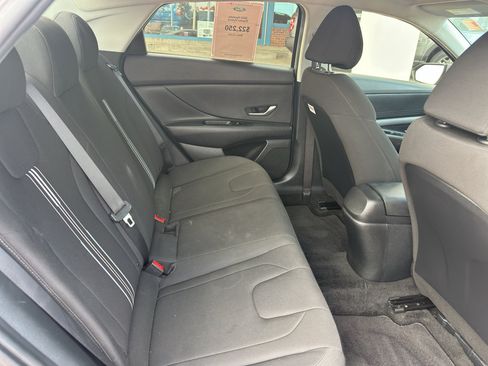 Used 2023 Hyundai Elantra Blue FWD image 32