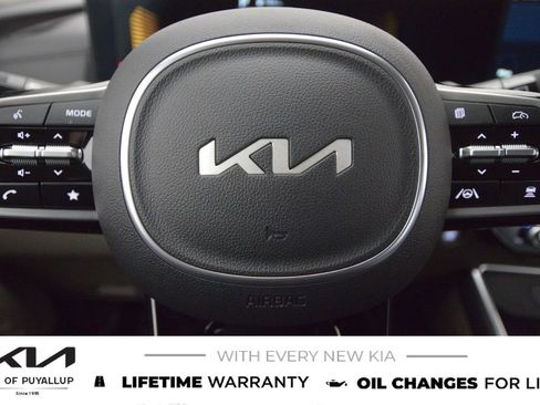 New 2026 Kia Carnival EX image 26