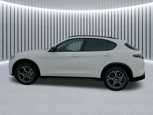 New 2025 Alfa Romeo Stelvio Sprint image 16