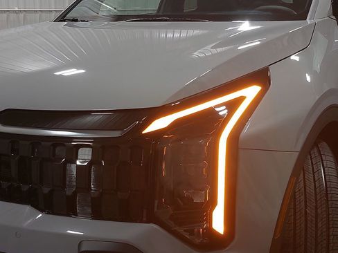 New 2026 Kia Sportage X-Line image 32