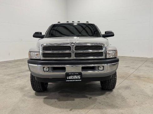 Used 2001 Dodge Ram 2500 Truck ST image 3