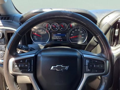 Used 2020 Chevrolet Silverado 1500 LT Trail Boss AWD/4WD image 11