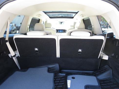 Certified 2021 Mercedes-Benz GLS 450 4MATIC image 35