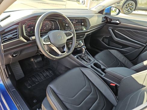 Used 2024 Volkswagen Jetta SEL image 11