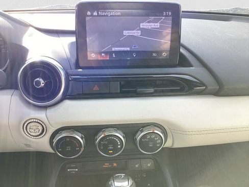 Used 2021 MAZDA MX-5 Miata RF Grand Touring w/ Weather Package image 8