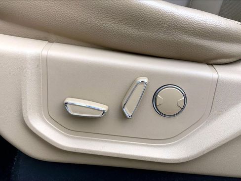 Used 2019 Ford F250 Lariat w/ Lariat Ultimate Package image 33