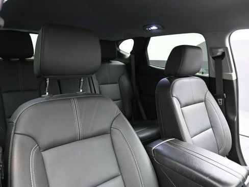 Used 2024 Chevrolet Blazer LT w/ LPO, Black Grille Bar Package FWD image 28