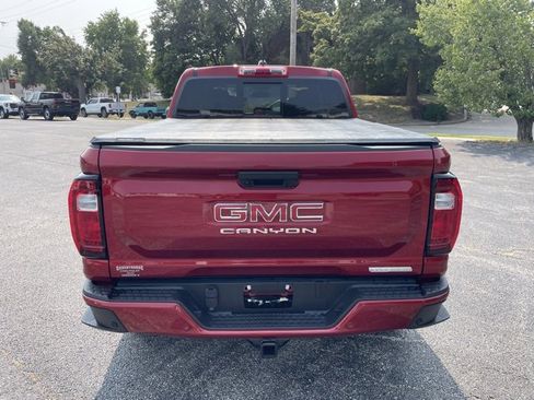 Used 2025 GMC Canyon Elevation image 6
