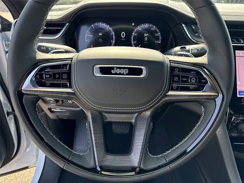 New 2025 Jeep Grand Cherokee Overland w/ Adv Protech Group III image 6