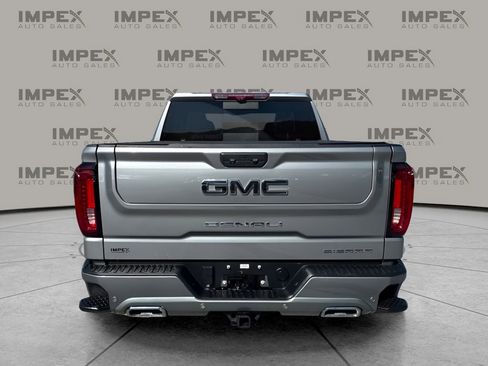 Used 2023 GMC Sierra 1500 Denali Ultimate AWD/4WD image 4