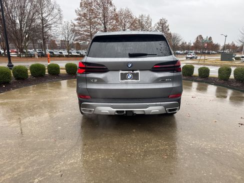 New 2026 BMW X5 xDrive50e w/ Climate Comfort Package image 4