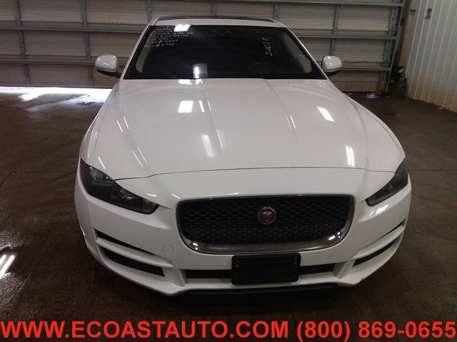 Used 2017 Jaguar XE RWD image 7