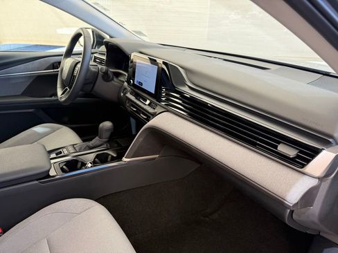 Used 2025 Toyota Camry LE w/ Convenience Package AWD/4WD image 14