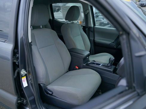 Used 2019 Toyota Tacoma SR w/ SR Convenience Package image 22