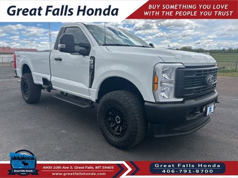 Used 2024 Ford F350 XL w/ Snow Plow/Camper Package AWD/4WD image 1