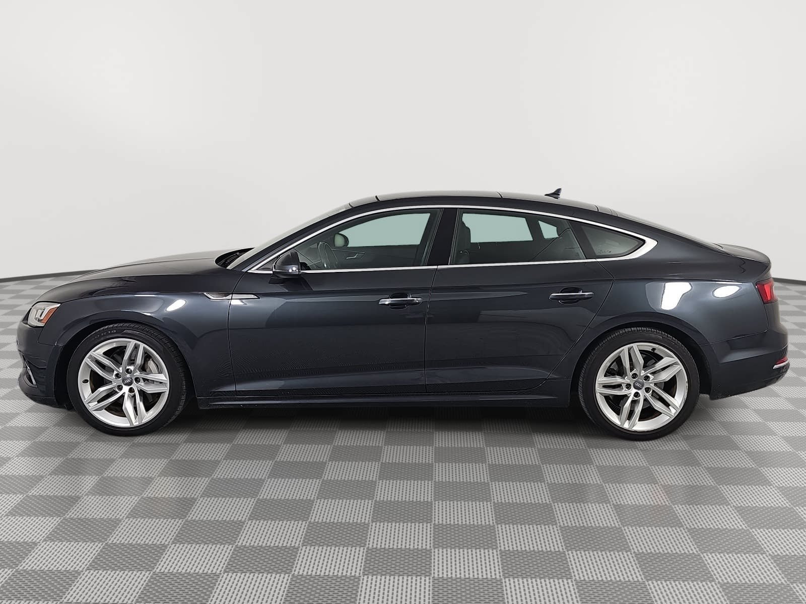 Used 2019 Audi A5 2.0T Premium w/ Convenience Package AWD/4WD image 5