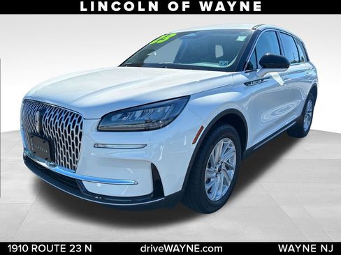 Certified 2023 Lincoln Corsair AWD image 1