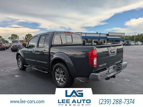 Used 2014 Nissan Frontier SL RWD image 5