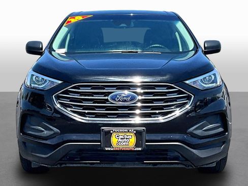 Used 2020 Ford Edge SE FWD image 3