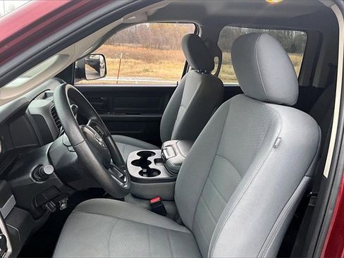 Used 2018 RAM 3500 Tradesman w/ Chrome Appearance Group image 22