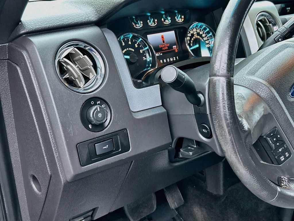 Used 2011 Ford F150 XLT w/ XLT Chrome Pkg RWD image 10