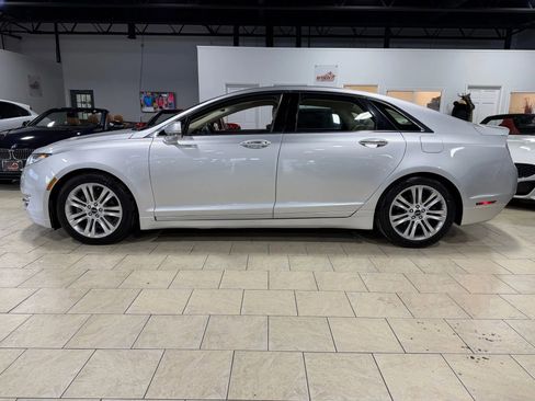 Used 2013 Lincoln MKZ image 22