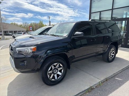 Used 2023 Toyota 4Runner TRD Off-Road AWD/4WD image 2