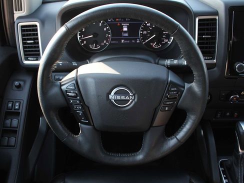 Used 2023 Nissan Frontier SV w/ SV Premium Package AWD/4WD image 36