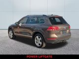 Used 2014 Volkswagen Touareg Sport image 6