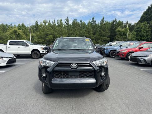 Used 2024 Toyota 4Runner SR5 RWD image 3