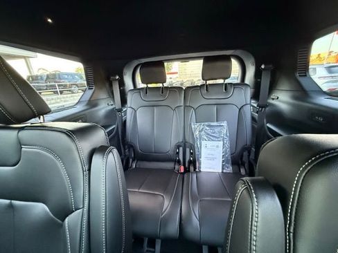 New 2025 Jeep Grand Cherokee L Limited w/ Trailer Tow Package image 21