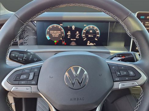 New 2026 Volkswagen Tiguan SE AWD/4WD image 40