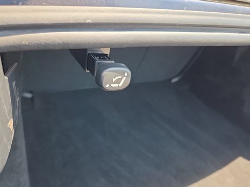 Used 2024 MAZDA MAZDA3 s FWD image 52