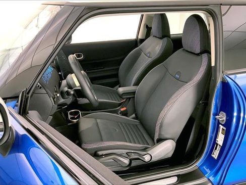 Certified 2025 MINI Cooper 2-Door Hardtop image 13